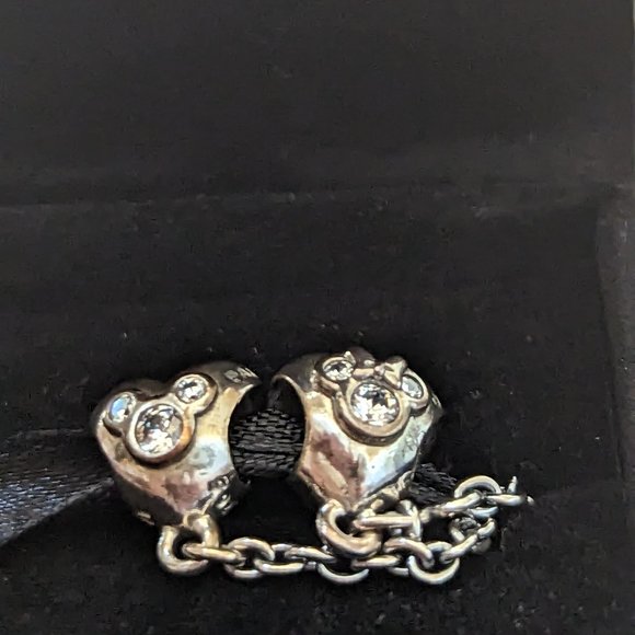 PANDORA - Disney, Heart of Mickey Safety Chain - Picture 10 of 13